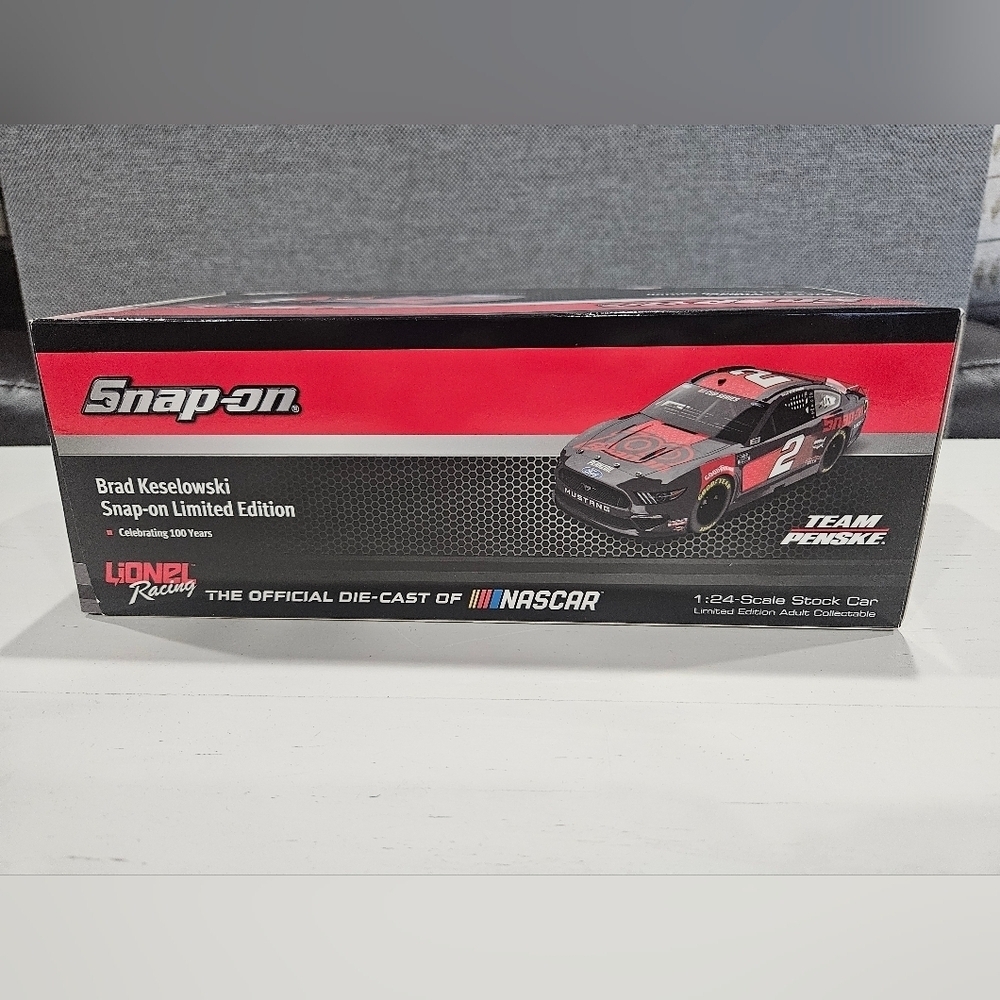 Brad Keselowski Kentucky Raced Version Snap-On 1/24 NASCAR Diecast Collectible - Picture 5 of 10